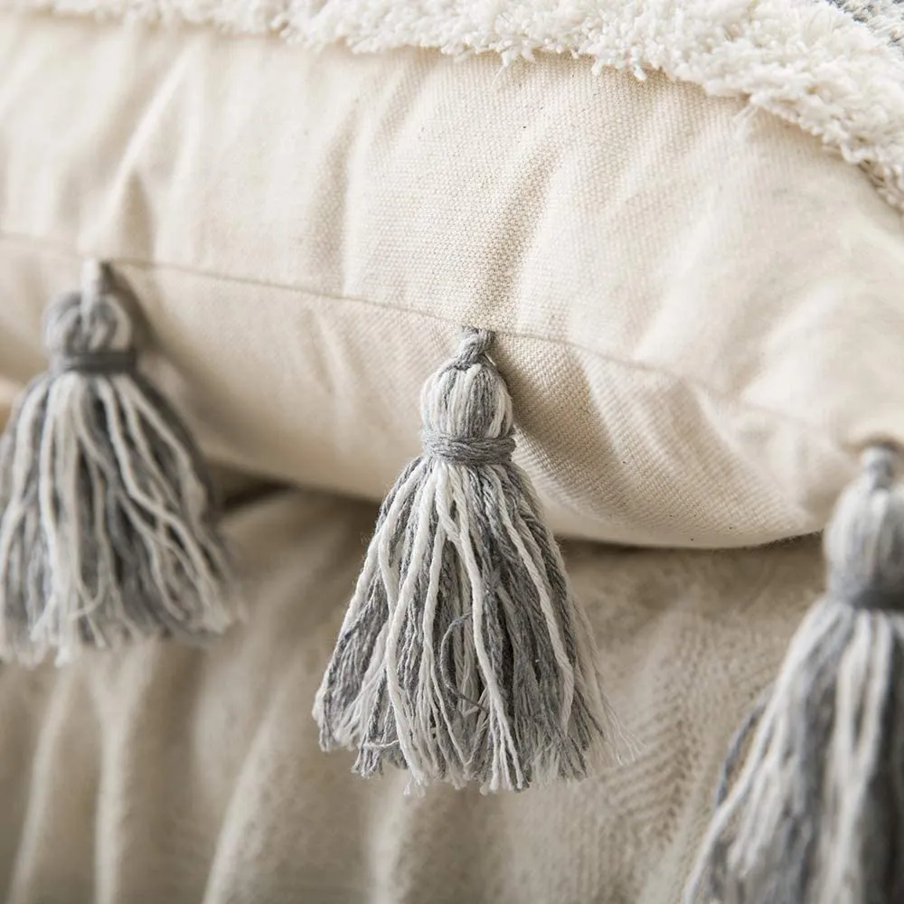 Boho Chic Tufted Sofa Cushion Cover with Tassels
