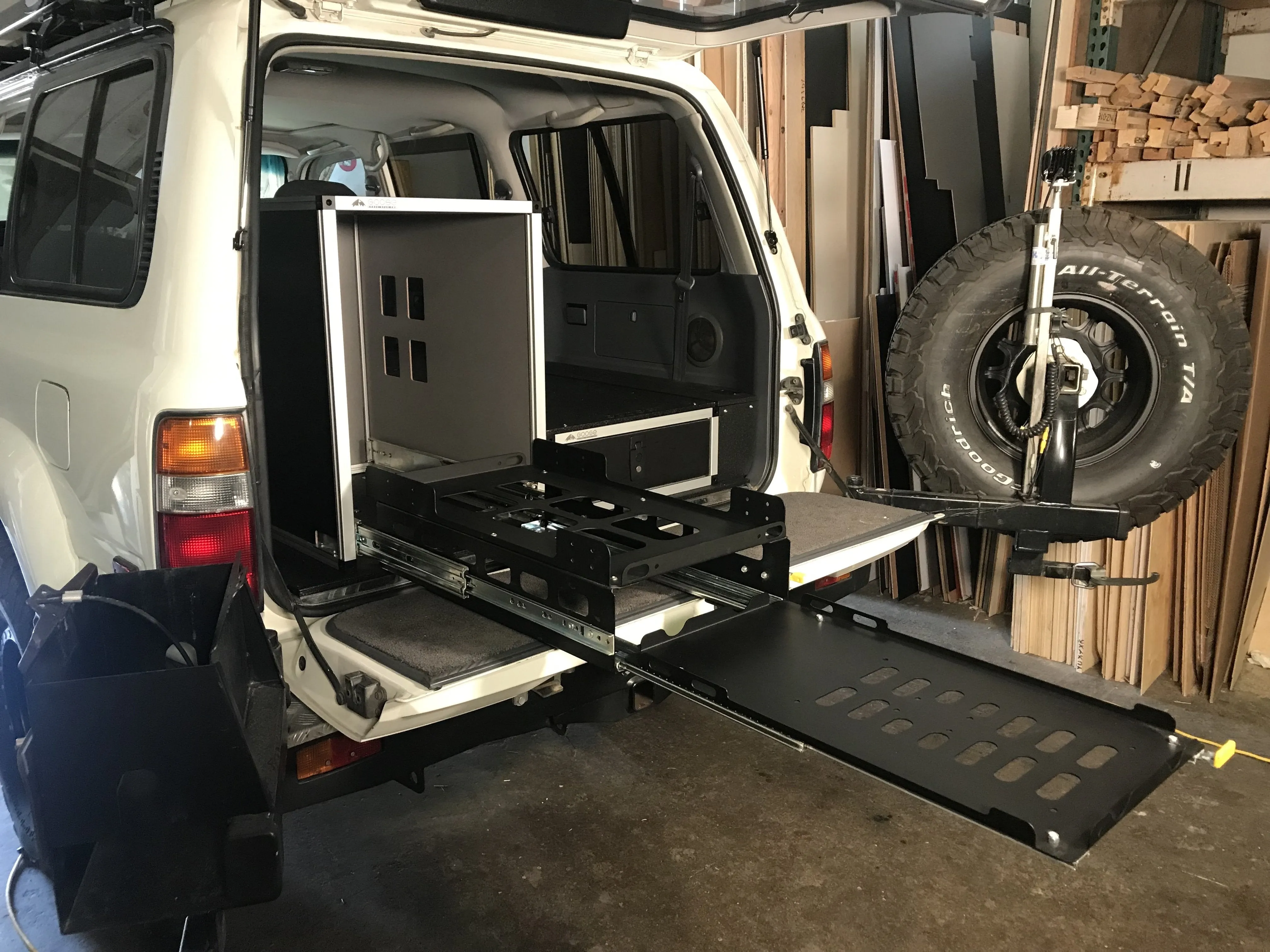 Goose Gear Ultimate Chef and Sleeping Package for Land Cruiser 80