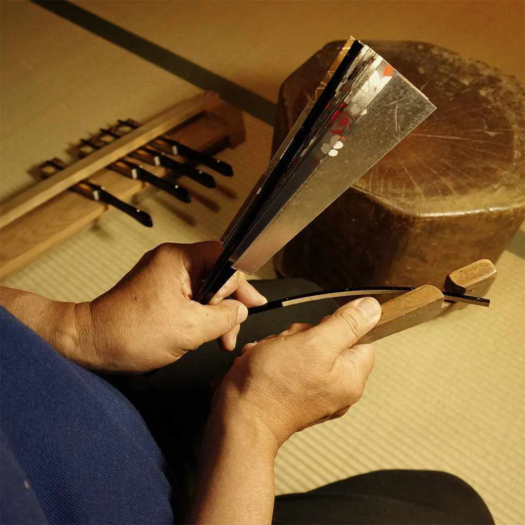 MEN'S PAPER FAN FUJIN RAIJIN WAKI ??LACQUER [HAND FAN]