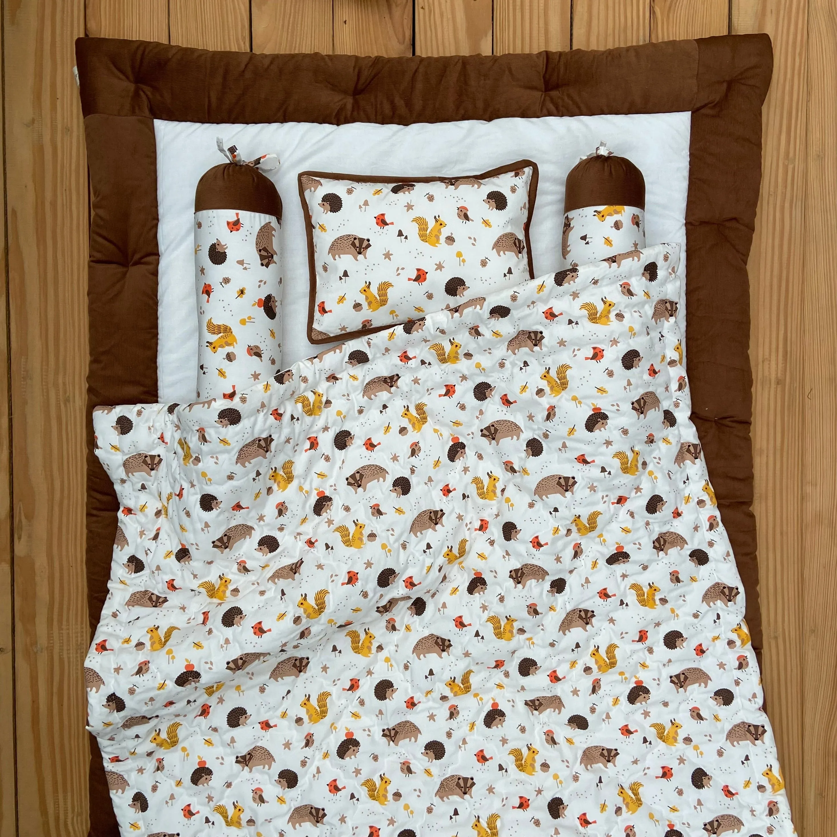 Super Combo - Hedge-Hugs From The Woods Bedding Set   Playmat   Basket
